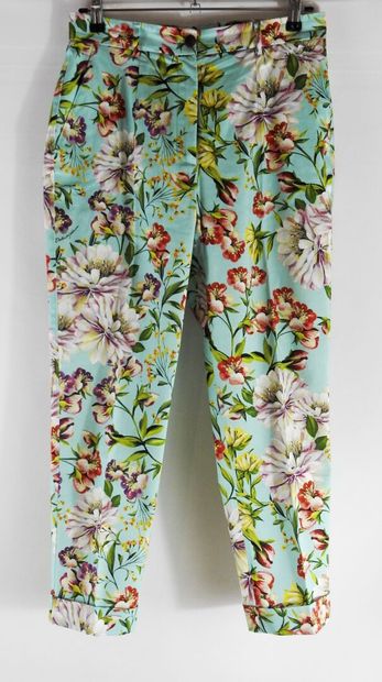DOLCE & GABBANA - Italy
Viscose pants with...