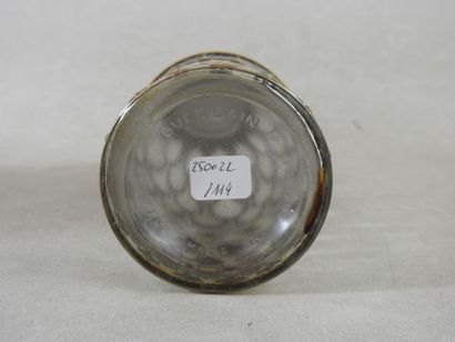 GUERLAIN
Eau de Cologne du coq.
Colorless...