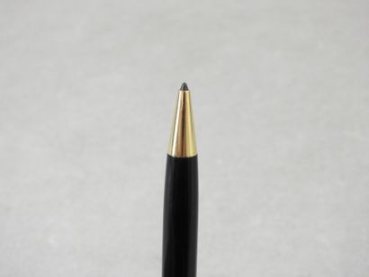 MONTBLANC
Meisterstuck