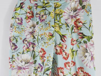 DOLCE & GABBANA - Italy
Viscose pants with...