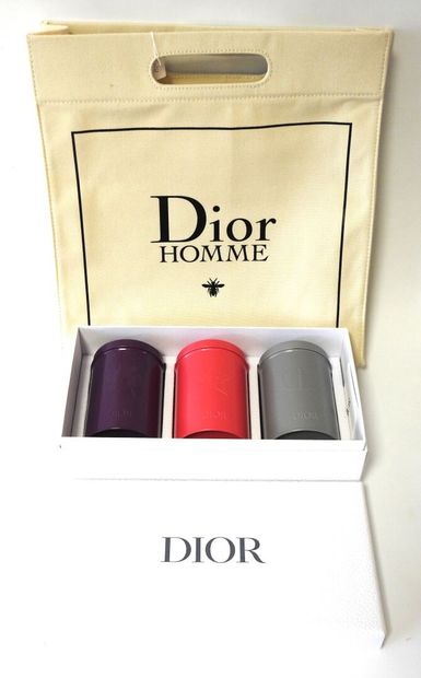 DIOR
Suite of 3 gray, pink and purple lacquered...