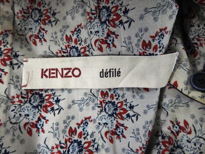 KENZO Fashion Show
Blue-white-red striped...