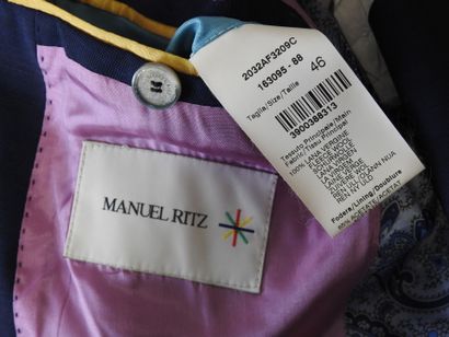 Manuel RITZ
Tailleur homme trois pièces bleu...