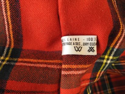 Yves SAINT-LAURENT - Fourrures
Veste 3/4...