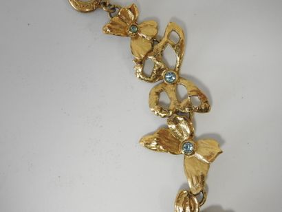 Yves SAINT LAURENT 
Drop necklace in gilded...
