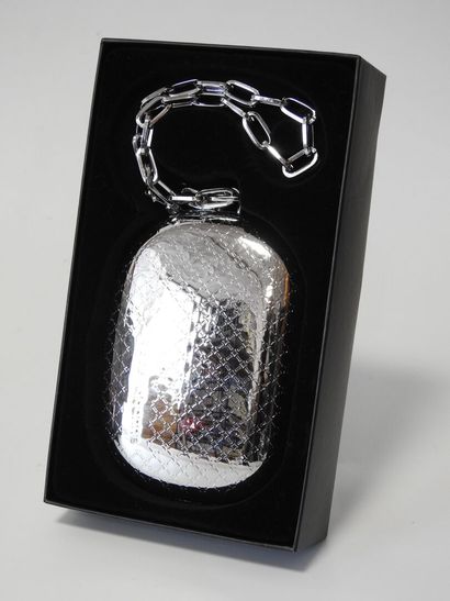 Paco Rabanne - Perfumes
Silver-plated egg-shaped...