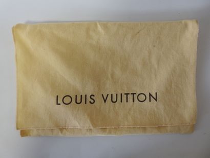Louis VUITTON - Limited Edition
Clyde Mon