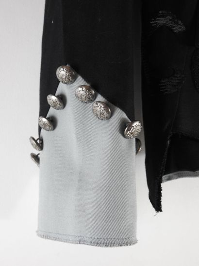 DOLCE & GABBANA - Italy
Veste type armée...