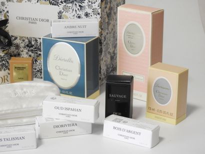 Christian DIOR
Gift box including : 
- 5...