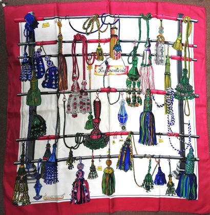 HERMES - Paris
Hand-rolled silk square, 