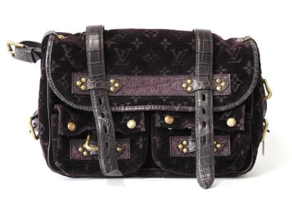 Louis VUITTON - Limited Edition
Clyde Mon