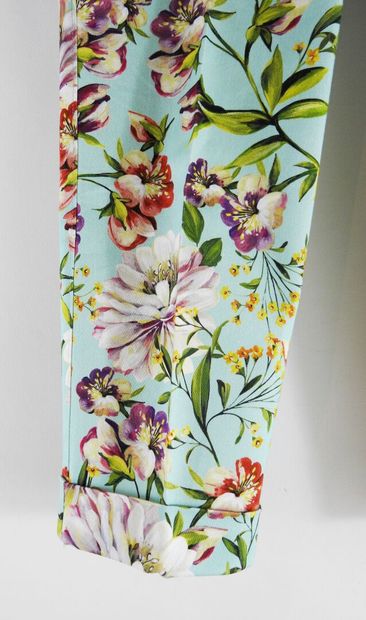 DOLCE & GABBANA - Italy
Viscose pants with...