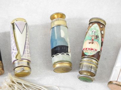 Lot of 9 antique lipstick cases, mainly in...