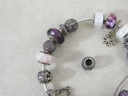 PANDORA
Silver-plated metal bracelet with...