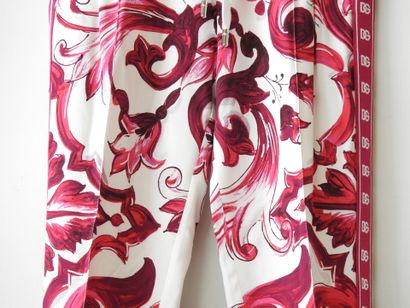 DOLCE & GABBANA
Rayon and elastane jogging...