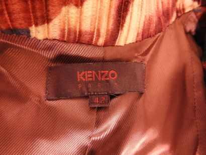KENZO - Paris
Tailleur et jupe en velours...