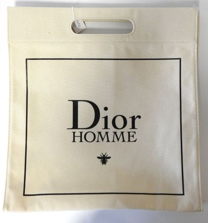 DIOR
Suite of 3 gray, pink and purple lacquered...