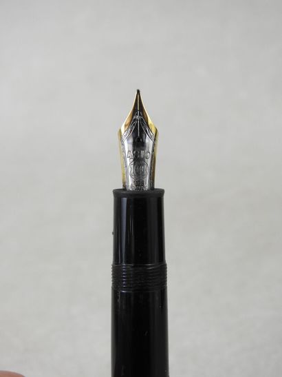 MONTBLANC
Meisterstuck