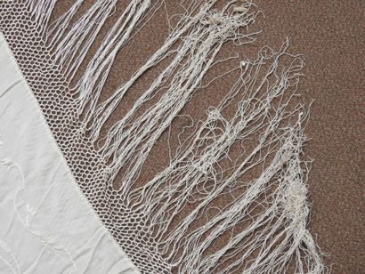 Rectangular Manila shawl in ivory silk, richly...