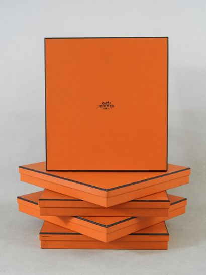 HERMES - Paris
Set of 5 empty belt boxes,...