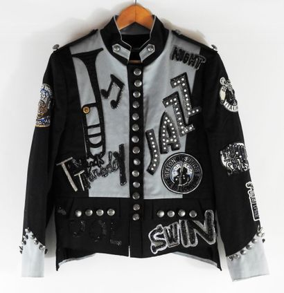DOLCE & GABBANA - Italy
Veste type armée...