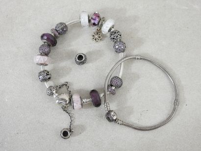 PANDORA
Silver-plated metal bracelet with...