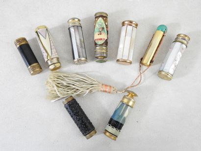 Lot of 9 antique lipstick cases, mainly in...