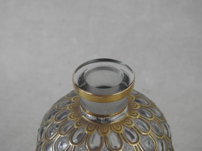 GUERLAIN
Eau de Cologne du coq.
Colorless...