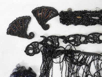 Large lot including jet stone, belt elements,...