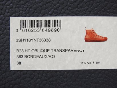 Christian DIOR
Paire de baskets modèle 
