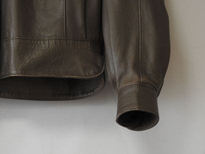 Yves SAINT-LAURENT
Blouson trois quart en...