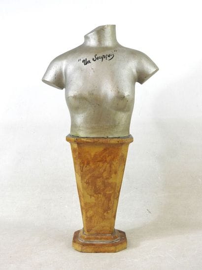 PERFUMS
Display mannequin bust in composite...