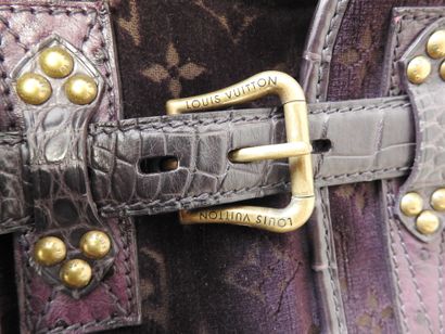 Louis VUITTON - Limited Edition
Clyde Mon