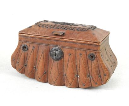 Small brown leather Lorette bag with godrons...