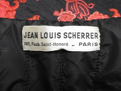 Jean-Louis SCHERRER - 182 rue Saint Honoré
Manteau...