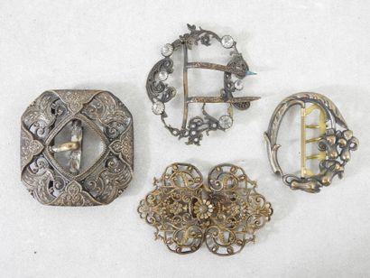 FASHION
Reunion of 5 brass belt buckles with...