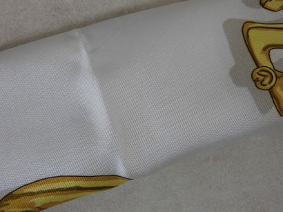 HERMES - Paris
Hand-rolled silk square 