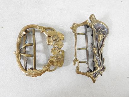 FASHION
Set of 2 brass belt buckles, one...