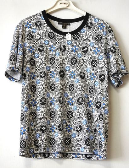Louis VUITTON
Tee-shirt manches courtes dans...