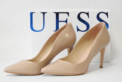 GUESS
Pair of cream patent leather pumps.
Size...