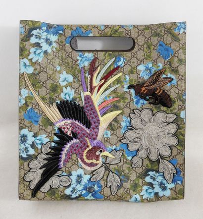GUCCI - Limited Edition
GG supreme