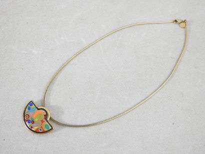 FREY WILLE
Pendant and chain in enameled...