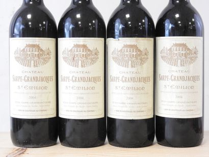 4 bottles
Château Sarpe-Grandjacques, Saint-Emilion,2004.
Wear...