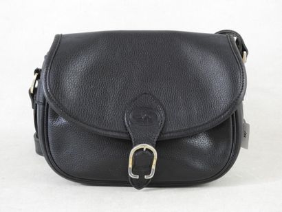 LONGCHAMPS
Black grained leather shoulder...