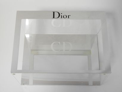 Christian DIOR
Rectangular display stand...