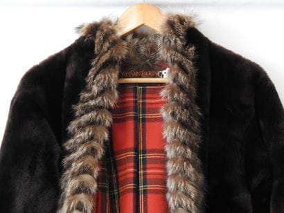Yves SAINT-LAURENT - Fourrures
Veste 3/4...