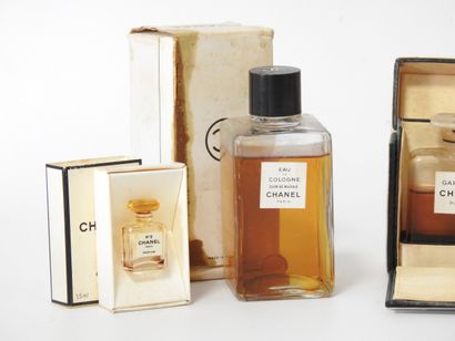 PERFUMES - CHANEL
Lot including :
- Gardenia...