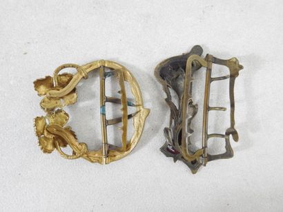 FASHION
Set of 2 brass belt buckles, one...