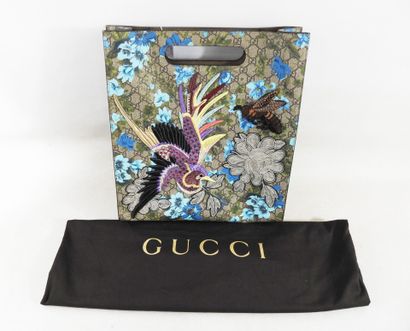 GUCCI - Limited Edition
GG supreme
