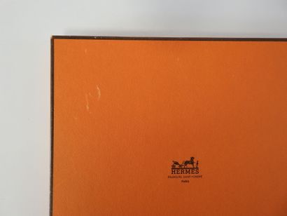 HERMES - Paris
Carré de soie modèle 